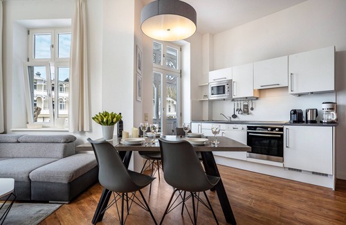 Sellin Apartment | "Baltic Sun Apartment 6" in the Villa Sonneck in Sellin with Sauna and 2 Balconies