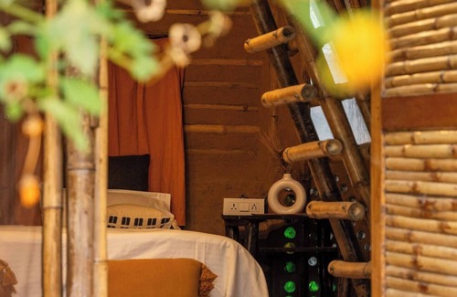 Gurugram Cottage | Bamboo Cabin w. Aravalli Hill Views