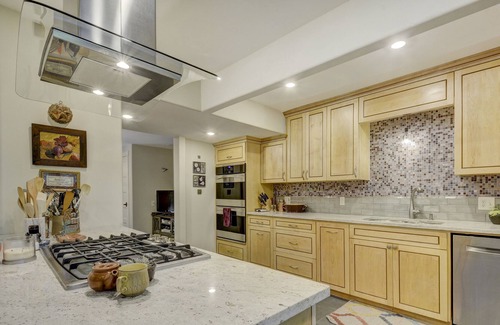 Westwood House | Bamboo Grove Townhome! Large & convenient 4 bedroom!