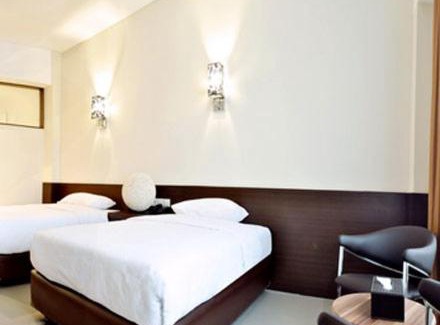 Palmerah Hotel | BAMBOO INN HOTEL & CAFE