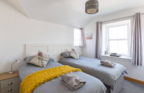 Montrose House | Bamse B&B