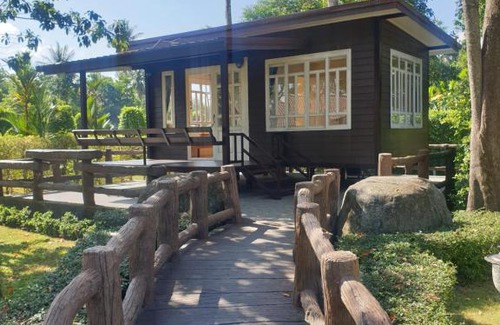 Ban Na Faek Resort | Ban Suansin