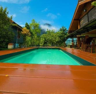 Vang Vieng Bed & Breakfast | Ban Villa PhaSouk