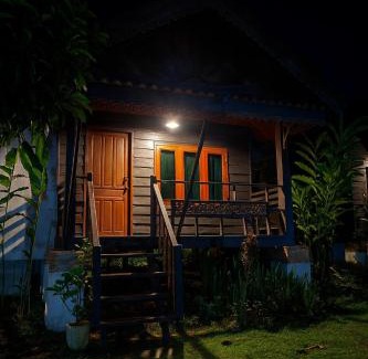 Vang Vieng Bed & Breakfast | Ban Villa PhaSouk