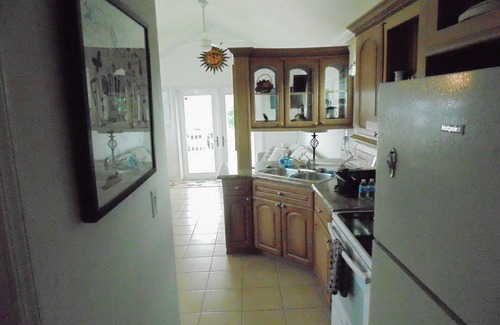 Sands House | Banana Republics - Located in Paradise