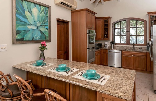 Estate San Soucci Villa | Bananaquit Villa: Amazing Views! Large Pool! Full AC!