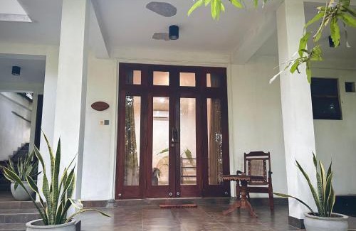Mirissa Bed & Breakfast | Bananas Palm Villa