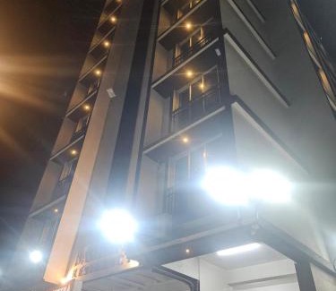 Ranwar Apartment | Bandra Bloom- Spacious1BHK near Lilavati&Bandstand