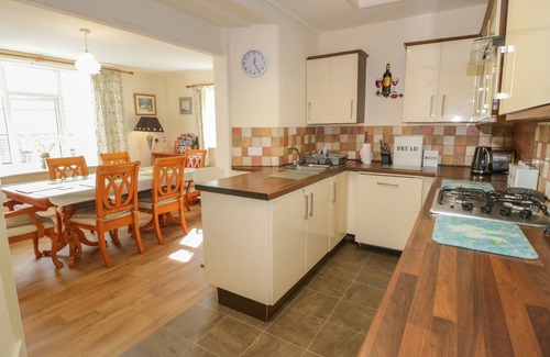 Bangor Cottage | BANGOR COTTAGE, pet friendly, country holiday cottage in Bangor