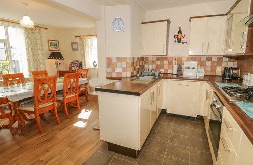 Bangor Cottage | BANGOR COTTAGE, pet friendly, country holiday cottage in Bangor