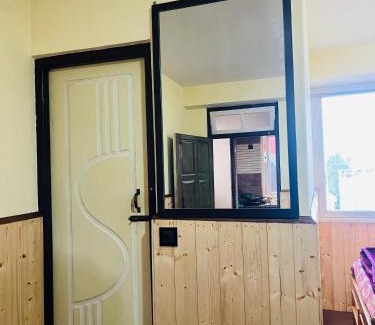 Darjeeling Bed & Breakfast | Banjaara Backpackers- Room & Beds