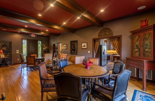 Banner Elk House | Banner Elk Winery Villa - Luxury Estate on a Beautiful Winery! 10min to downtown, hotub