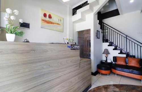 Bandung House | Bantal Guling Pasar Baru