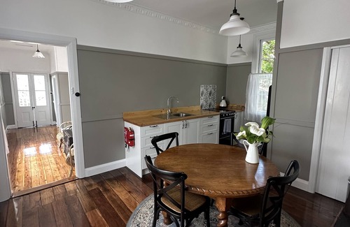Berry Cottage | Bantam Cottage-Bronze Winner Stayz Holiday Home Awards