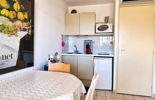 Banyuls-sur-Mer Apartment | BANYULS-SUR-MER Studio Climatisé Proche Mer avec Parking et Terrasse