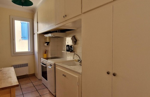 Banyuls-sur-Mer Apartment | Banyuls-sur-Mer: Central 2BR Apartment with Terrace - Sleeps 5