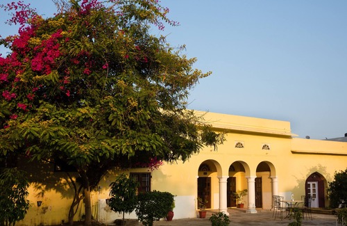 Jaipur District Hotel | Bara Bungalow Kalwar, Jaipur - A Rosakue Collection