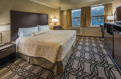 Downtown Juneau Hotel | Baranof Downtown, BW Signature Collection