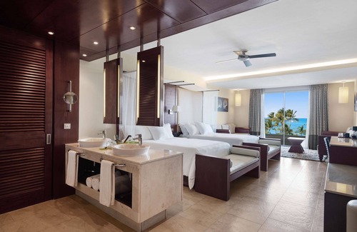 Playa Bibijagua Resort | Barceló Bávaro Palace - All Inclusive