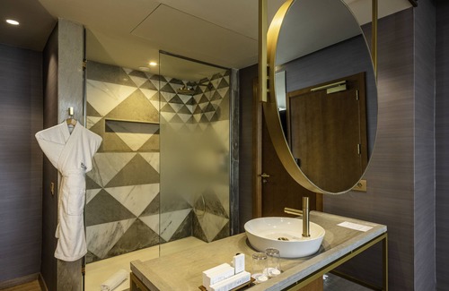 SOUR JDID Hotel | Barcelo Anfa Casablanca
