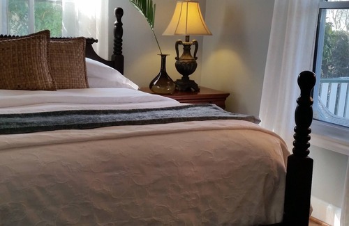 Northeast Virginia Beach Bed & Breakfast | Barclay Cottage B&B