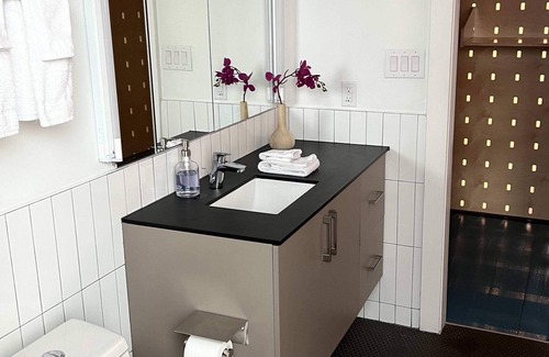Kessler Apartment | Bardo Lofts Penthouse Suite 307