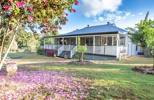 Maleny House | Bare Foot Luxury, minutes from Maleny Town Centre