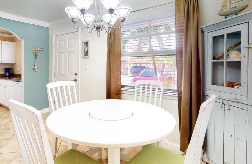 Indian Shores Apartment | Barefoot Beach Resort F104