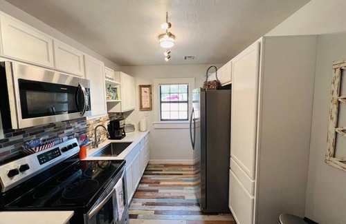 Medicine Park House | Barefoot Casa- Free Boat/Trailer parking
