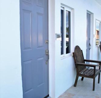 Caye Caulker Hotel | Barefoot Caye Caulker Hotel
