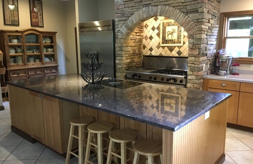 Big Creek House | Barefoot Landing -Best Dock on the lake, Hot Tub, Fire Pit, Game Room, 2 Kitchen