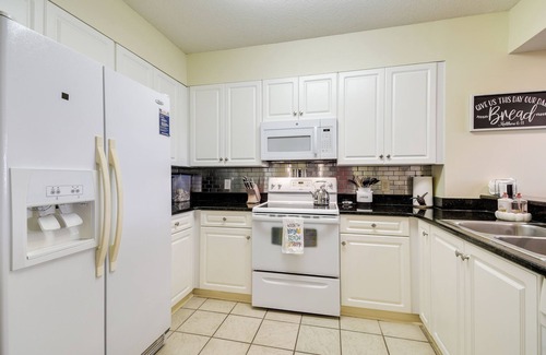 North Myrtle Beach Condo | Barefoot Resort Condo ~ 2 Mi to Beach Access!