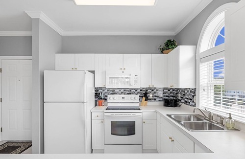 North Myrtle Beach Apartment | Barefoot Resort with Golf Course View