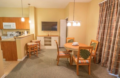 Kissimmee Apartment | Barefoot Suites, 1 bedroom, 1 mile from Disney