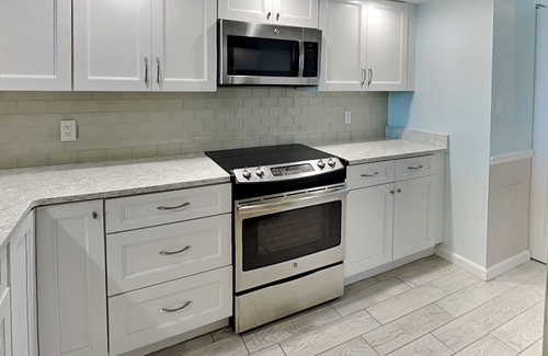 Butler Beach Condo | Barefoot Trace 208 | Oceanfront Condo with Balcony Dining, Community Pool + Tenn