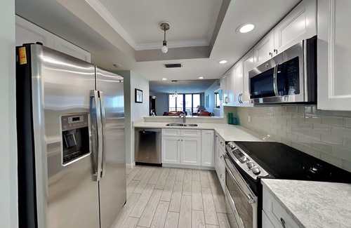 Butler Beach Condo | Barefoot Trace 208 | Oceanfront Condo with Balcony Dining, Community Pool + Tenn