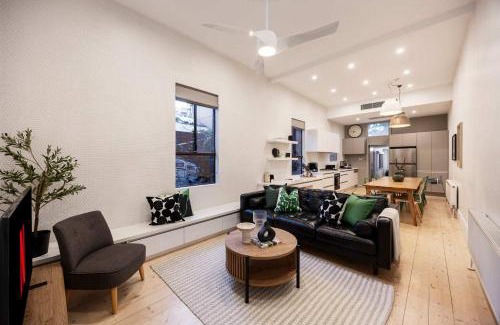 Carlton South House | Barkly Terrace