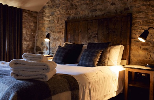 Fence Bed & Breakfast | Barley Mow