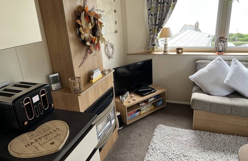 Barmouth Cabin | Barmouth - Caravan - 2Bed - Sea View - PetFriendly
