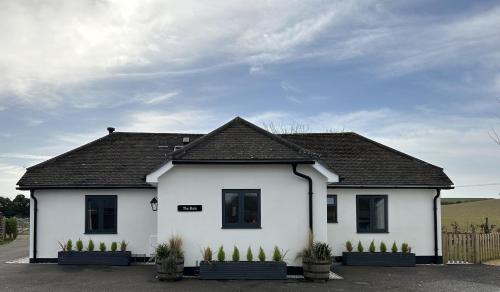 Winterborne Kingston House | Barn at West Acres