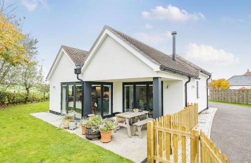 Winterborne Kingston House | Barn at West Acres