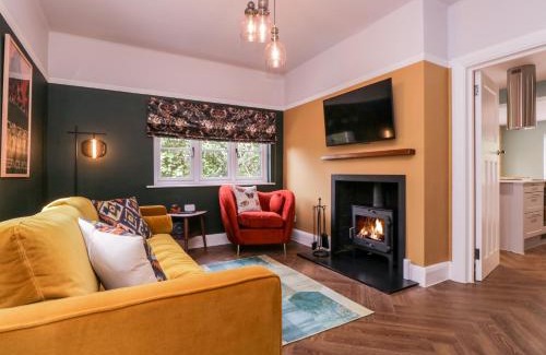 Chingford House | Barn Hoppitt Lodge