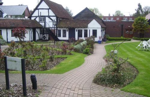 Manor Hotel | Barn Hotel London Ruislip