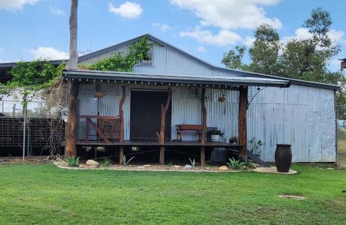 O'bil Bil Villa | Barn on the Burnett, Mundubbera