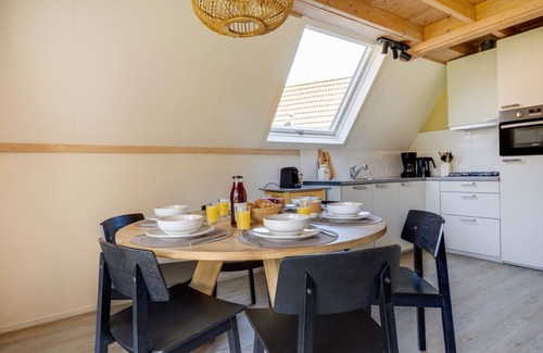 Zwiggelte House | Barn Owl I Vacation Home with Fine Garden