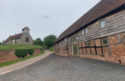 Studley House | Barn with off road parking and spacious living space with all amenities
