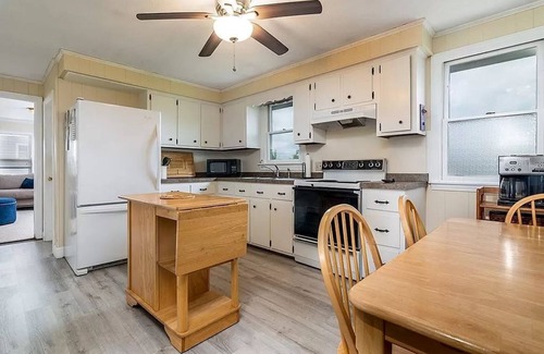 Matunuck House | Barnacle House in Central Matunuck