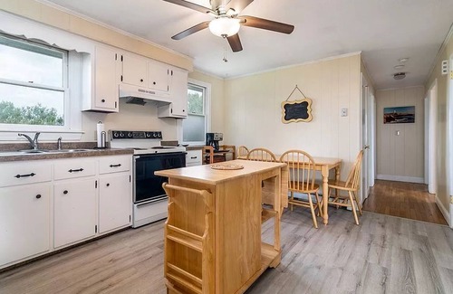Matunuck House | Barnacle House in Central Matunuck