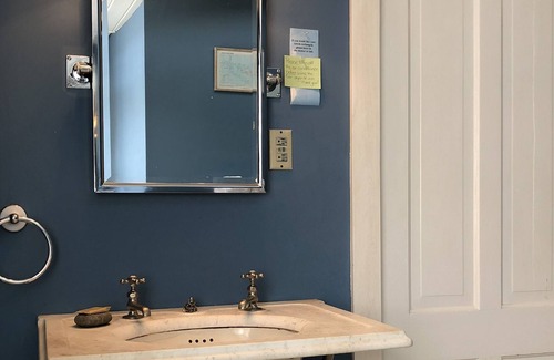 Blue Hill Hotel | Barncastle