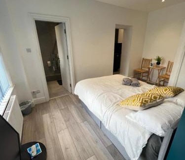 Friern Barnet Apartment | Barnet Studios